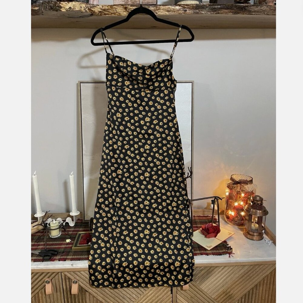 NWT Black and Yellow Sunflower Floral Midi Dress Size 00 or XS weworewhat